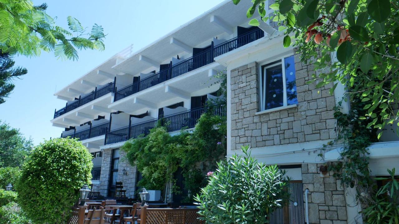 Dionysos Central Paphos Eksteriør billede