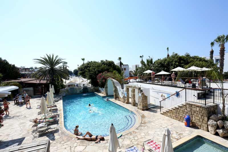 Dionysos Central Paphos Eksteriør billede